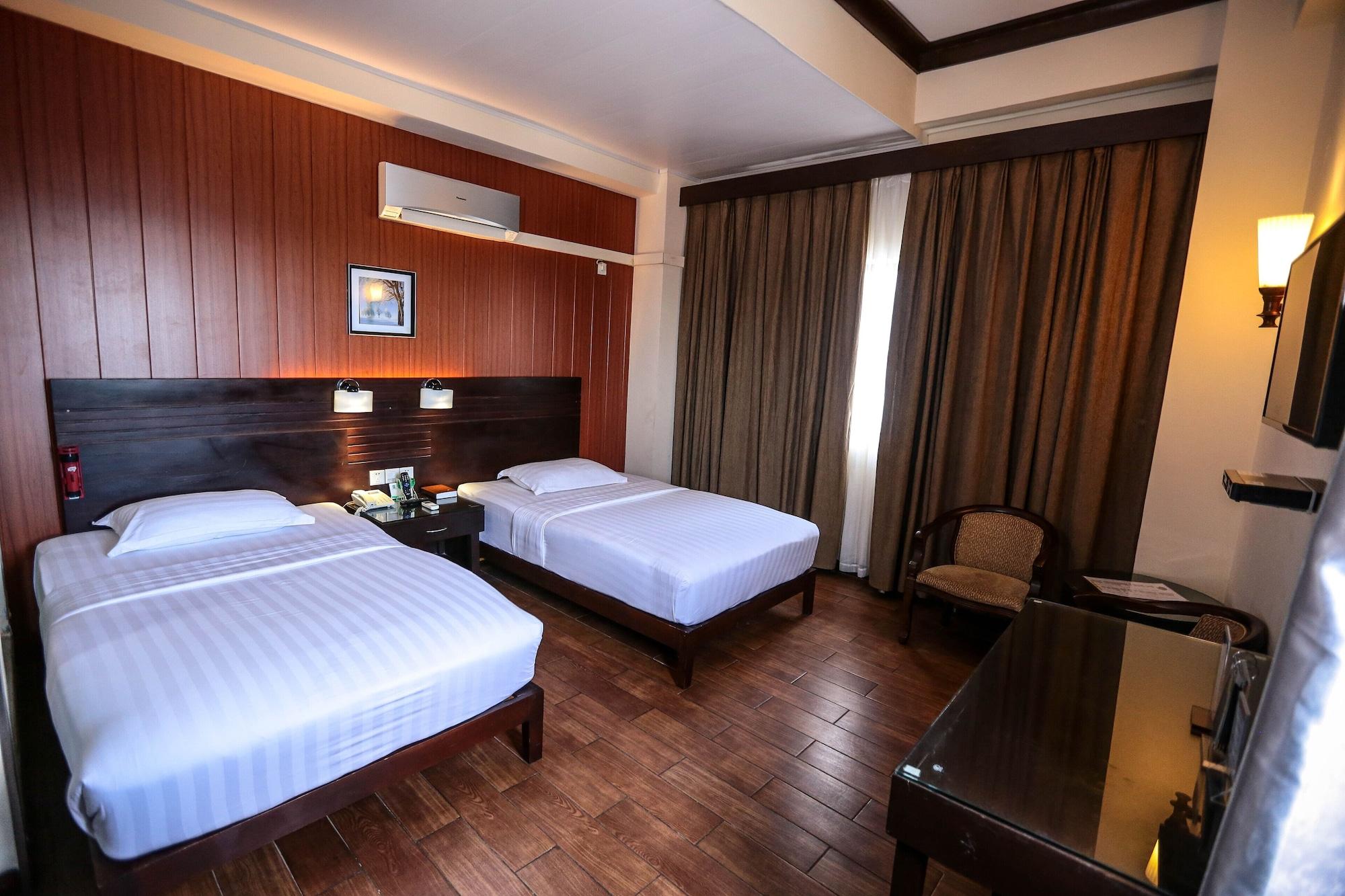 Hotel Essencia Dumaguete City Екстер'єр фото