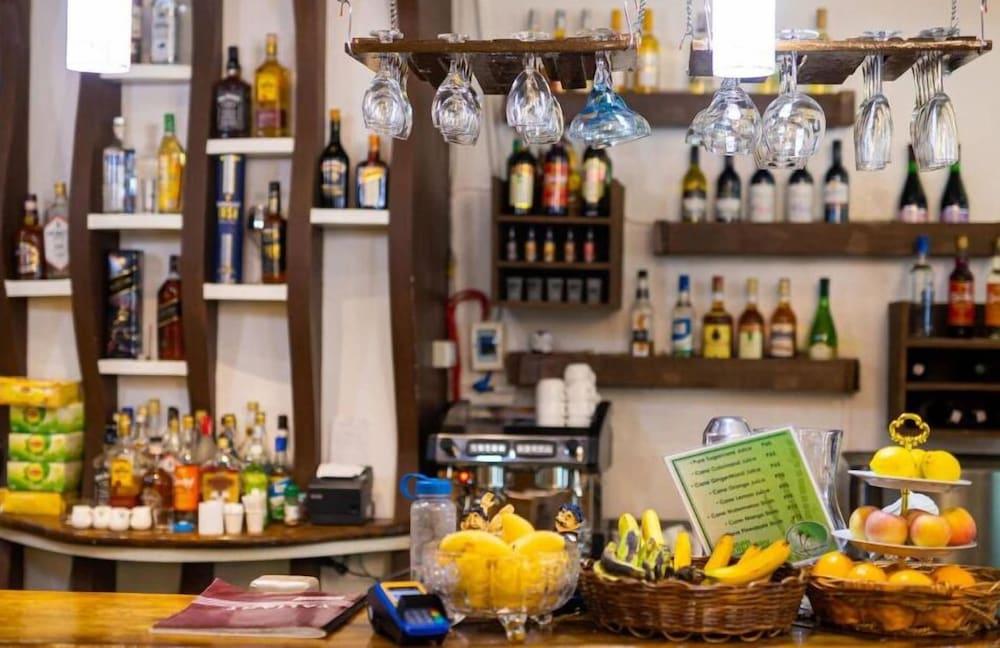 Hotel Essencia Dumaguete City Екстер'єр фото