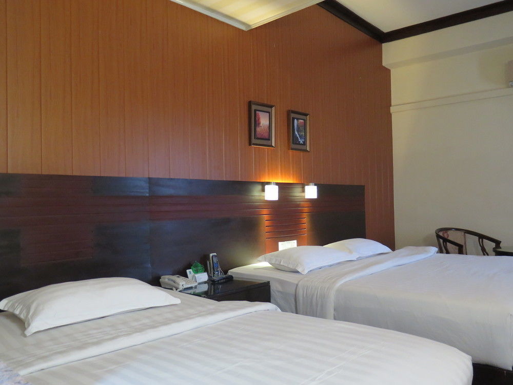 Hotel Essencia Dumaguete City Екстер'єр фото