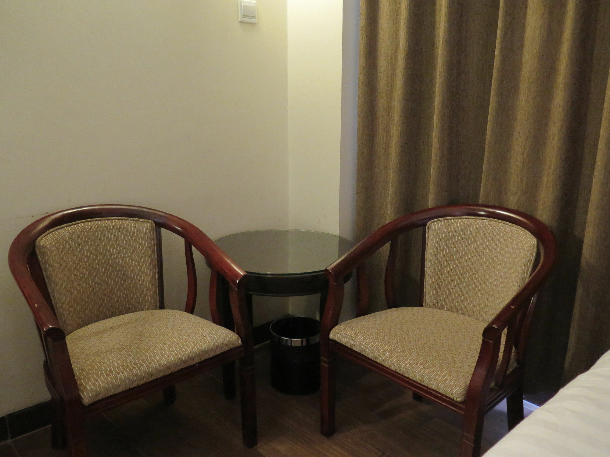 Hotel Essencia Dumaguete City Екстер'єр фото