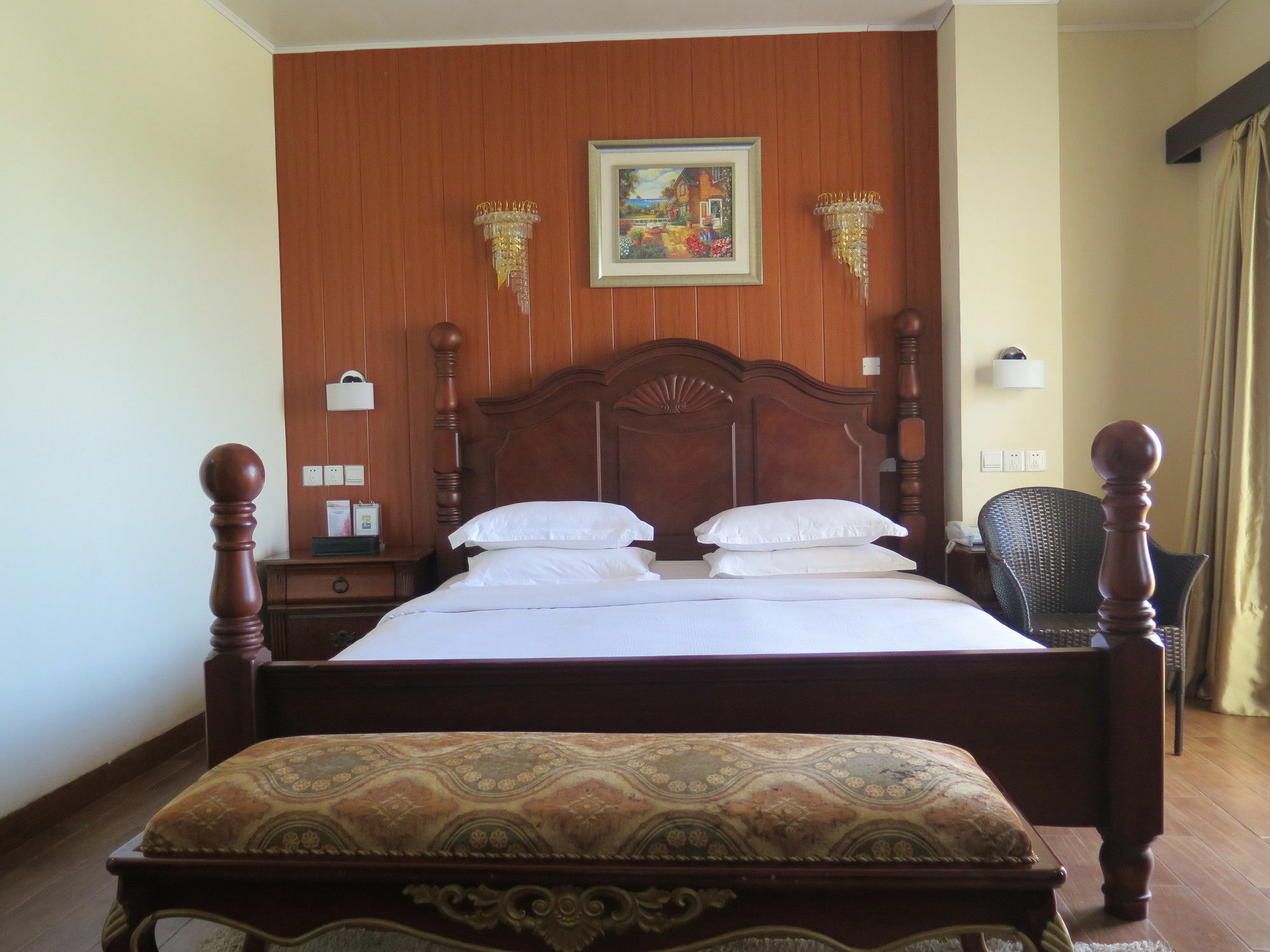 Hotel Essencia Dumaguete City Екстер'єр фото