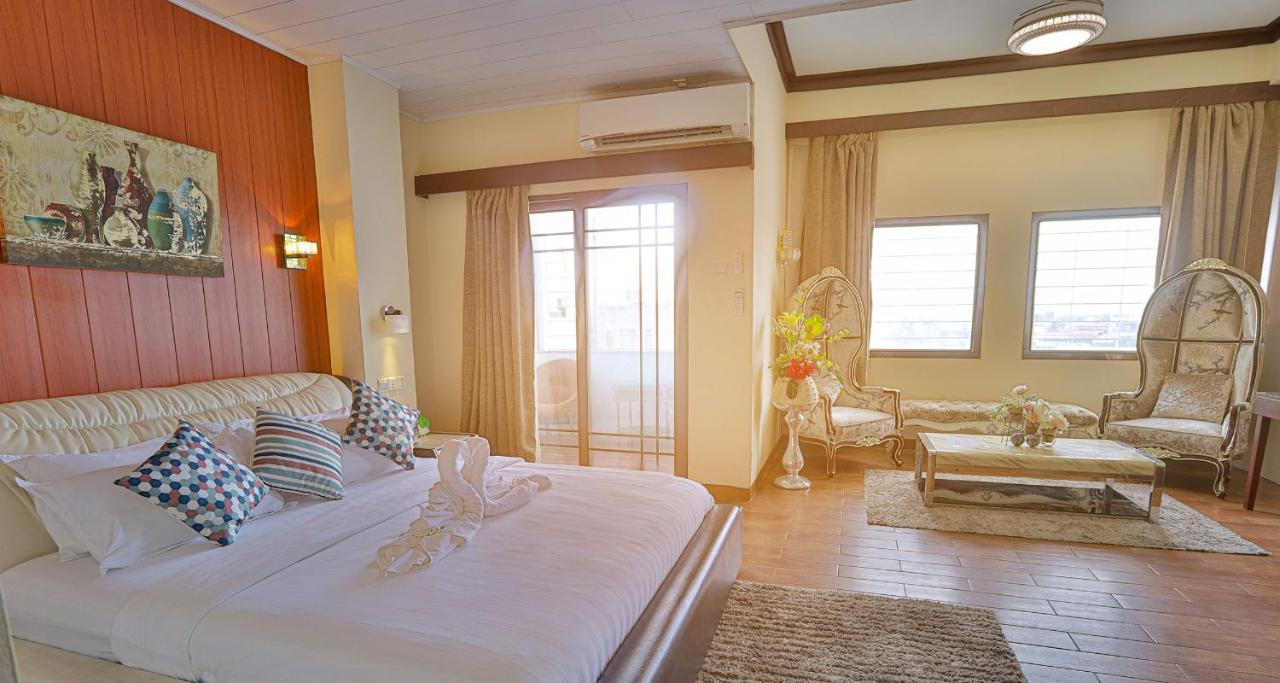 Hotel Essencia Dumaguete City Екстер'єр фото